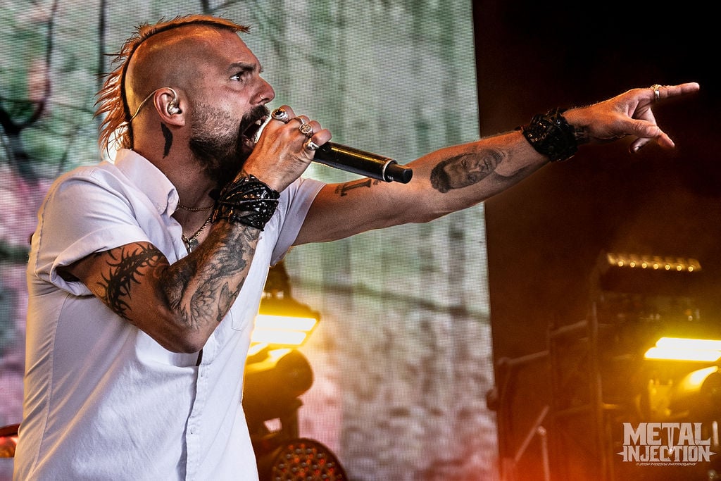 Jesse Leach performing live on stage with Killswitch Engage.
